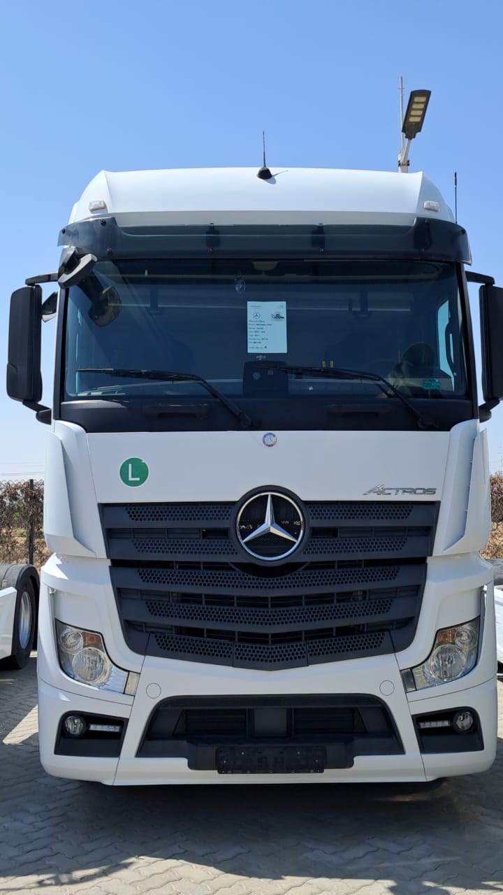 2017 Mercedes-Benz Actros 1845 4×2 Tractor Head