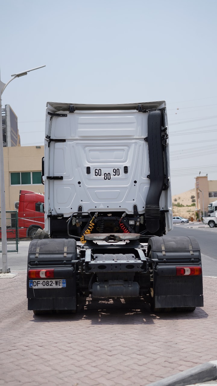 Mercedes-Benz Used Truck For Sale in uae